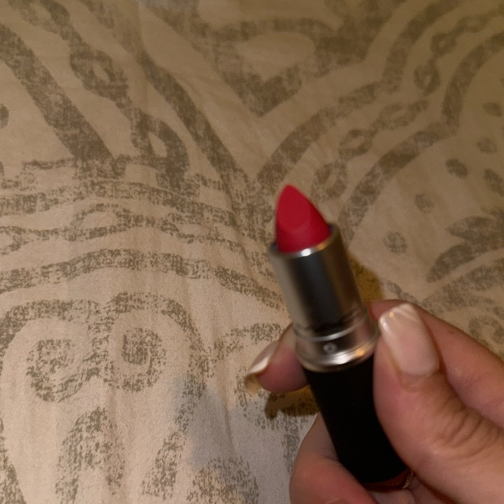 MAC Lipstick “Shocking Revelation” - Picture 3 of 3